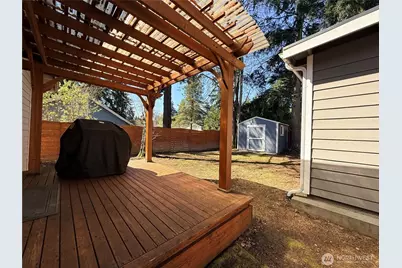 11837 32nd Avenue NE, Seattle, WA 98125 - Photo 20