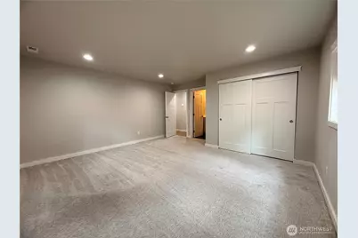11837 32nd Avenue NE, Seattle, WA 98125 - Photo 18