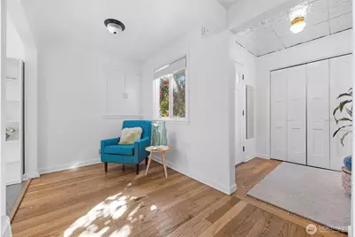 6825 43rd Avenue NE, Seattle, WA 98115 - Photo 8