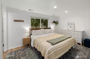 8711 NE 140th St, Kirkland, WA 98034 - Photo 12