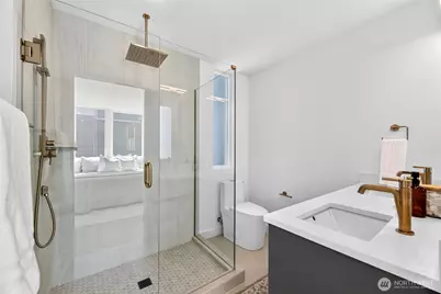 6318 41st Avenue SW #D, Seattle, WA 98136 - Photo 16