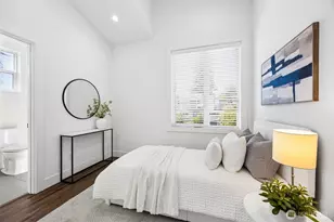 7502 32nd Ave NE, Seattle, WA 98115 - Photo 20