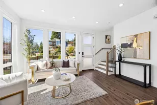 7502 32nd Ave NE, Seattle, WA 98115 - Photo 4