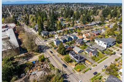 7502 32nd Avenue NE #A, Seattle, WA 98115 - Photo 30