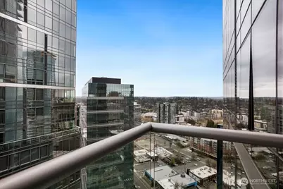 500 106th Avenue NE #2609, Bellevue, WA 98004 - Photo 22