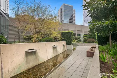 500 106th Avenue NE #2609, Bellevue, WA 98004 - Photo 24