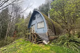 27011 SE 74th St, Issaquah, WA 98027 - Photo 1