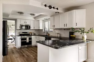 1162 Tulip Ln, Oak Harbor, WA 98277 - Photo 8