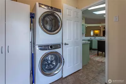 18566 Mason Court, Mount Vernon, WA 98274 - Photo 36