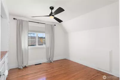 19441 1st Ave NE, Poulsbo, WA 98370 - Photo 18