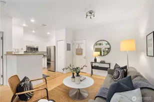 2415 2nd Ave, Seattle, WA 98121 - Photo 8