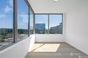 10232 NE 10th St, Bellevue, WA 98004 - Photo 18