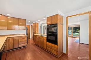 1011 E Smith St, Kent, WA 98030 - Photo 12