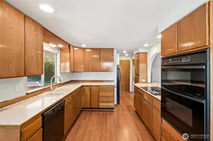 1011 E Smith St, Kent, WA 98030 - Photo 10