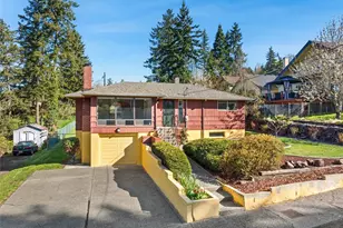 1011 E Smith St, Kent, WA 98030 - Photo 2