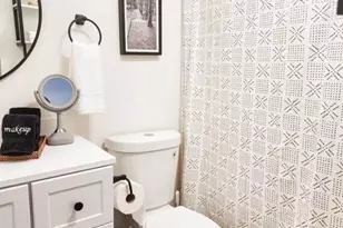 1915 E Spruce St, Seattle, WA 98122 - Photo 22