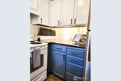 1915 E Spruce Street #B, Seattle, WA 98122 - Photo 8