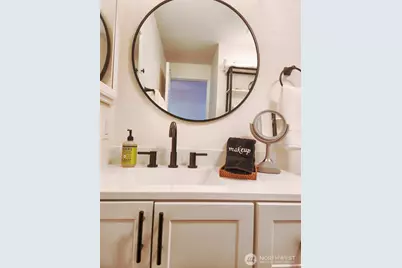 1915 E Spruce Street #B, Seattle, WA 98122 - Photo 20