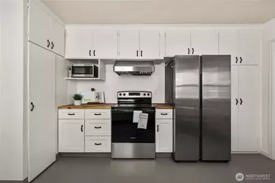 815 119th Street S, Tacoma, WA 98444 - Photo 14