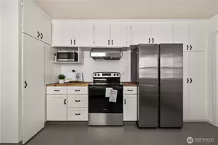 815 119th St S, Tacoma, WA 98444 - Photo 14