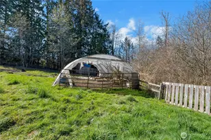 816 299th St E, Roy, WA 98580 - Photo 24