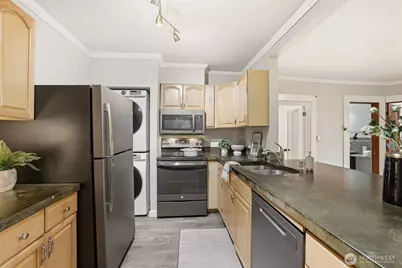 9732 59th Avenue S, Seattle, WA 98118 - Photo 20