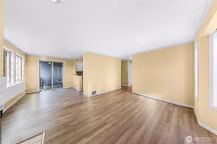 1111 10th Ave E, Seattle, WA 98102 - Photo 8