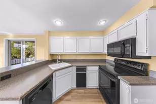 1111 10th Ave E, Seattle, WA 98102 - Photo 14