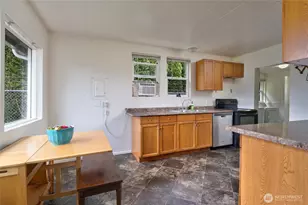 210 Gibson St, Sedro Woolley, WA 98284 - Photo 10