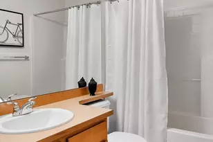 7020 Holly Park Dr S, Seattle, WA 98118 - Photo 10