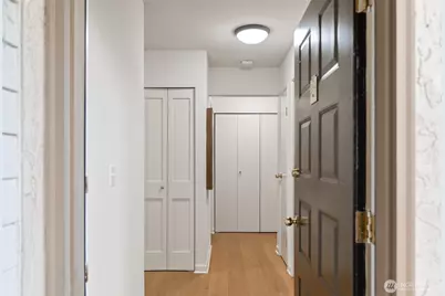 10419 NE 32nd Place #E204, Bellevue, WA 98004 - Photo 2