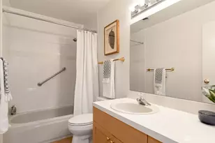 10419 NE 32nd Pl, Bellevue, WA 98004 - Photo 14