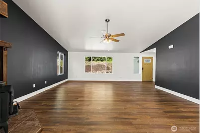 23430 Fisk Road E, Orting, WA 98360 - Photo 10