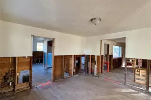 315 N 1st St, Dayton, WA 99328 - Photo 2