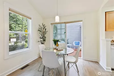 10025 NE 129th Place, Kirkland, WA 98034 - Photo 8