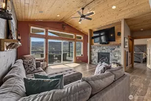 525 Columbia View Rd, Chelan, WA 98816 - Photo 12