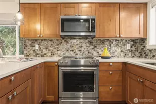 9165 45th Ave SW, Seattle, WA 98136 - Photo 14