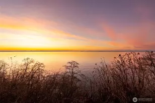 8617 Semiahmoo Dr, Blaine, WA 98230 - Photo 4