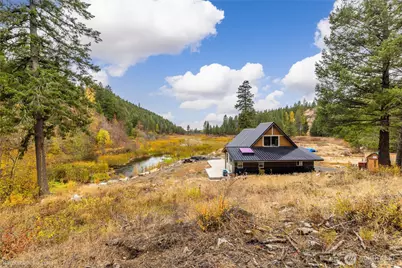 8 Camden Road, Elk, WA 99009 - Photo 14