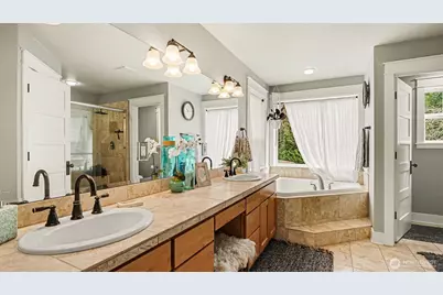 15419 241st Street SE, Woodinville, WA 98296 - Photo 24