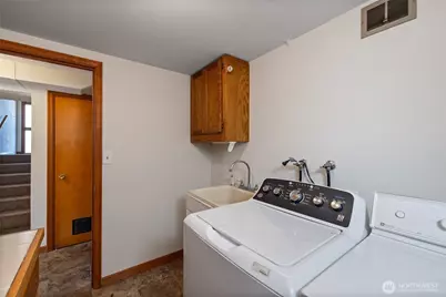 1411 Nisqually Street, Steilacoom, WA 98388 - Photo 24