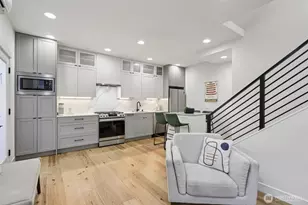 71 W Dravus St, Seattle, WA 98119 - Photo 10