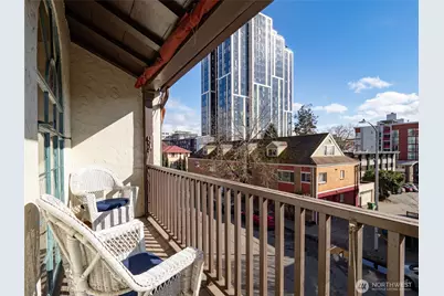 1106 NE 42nd #19, Seattle, WA 98105 - Photo 24