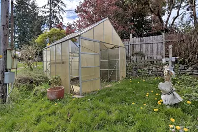 721 E Stretch Island Road S, Grapeview, WA 98546 - Photo 28