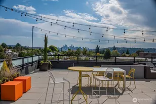 1601 N 45th St, Seattle, WA 98103 - Photo 18