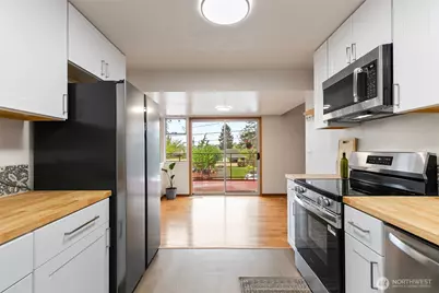 3041 24th Avenue W, Seattle, WA 98199 - Photo 14