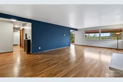 3041 24th Avenue W, Seattle, WA 98199 - Photo 6