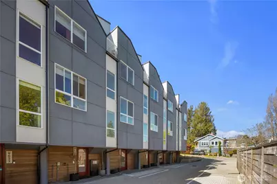 9624 Linden Avenue N, Seattle, WA 98103 - Photo 28