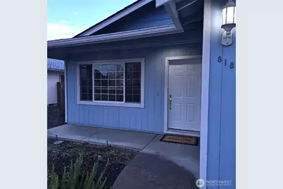 818 E Washington Place, Sequim, WA 98382 - Photo 2