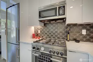 2615 NW 60th St, Seattle, WA 98107 - Photo 6